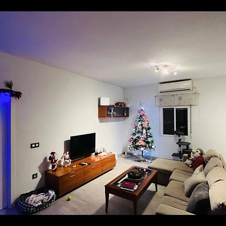 Habitacion Comoda Seville Exterior photo