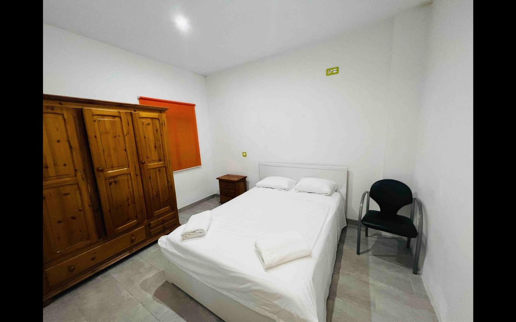 Habitacion Comoda Seville Exterior photo